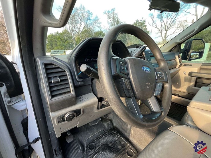 2019-ford-f350-xl-image-54