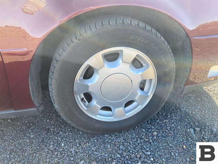 2000-cadillac-deville-sedan-image-22