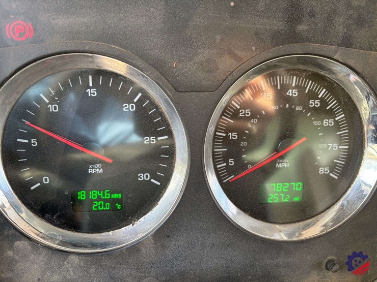 2009-kenworth-t800-image-106