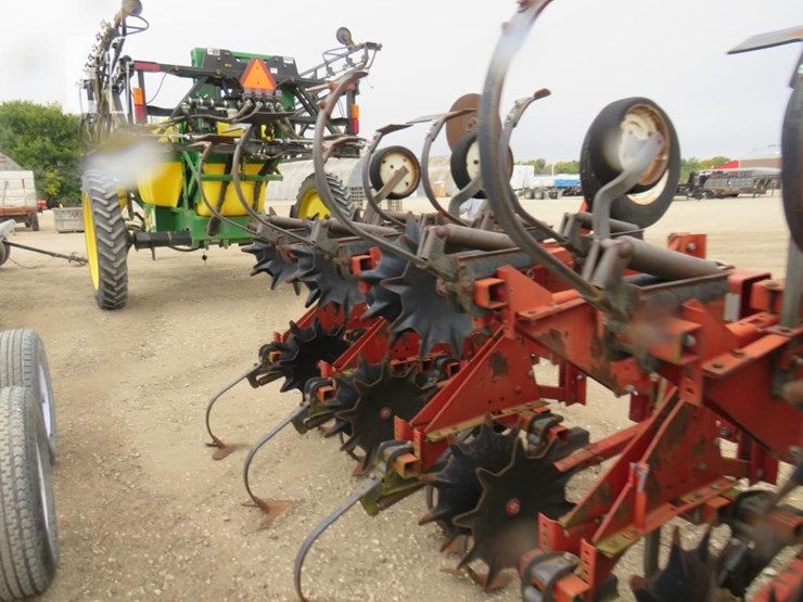 international-183-image-6