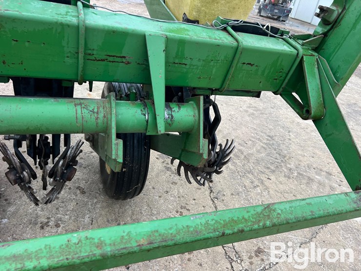 john-deere-7000-image-15