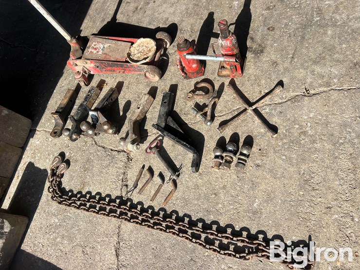 hitches,-chain-&-jacks-image-2