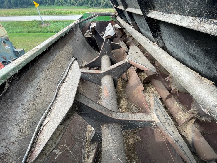 #1465-•-roto-mix-forage-express-image-24