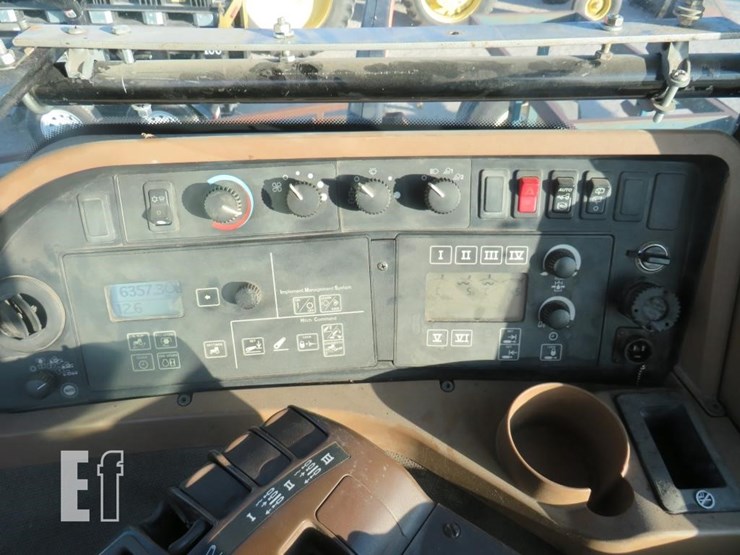 2006-john-deere-8330-image-23