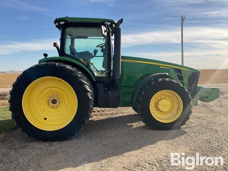 2010-john-deere-8295r-image-4