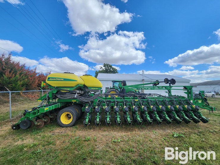 2013-john-deere-db60-image-4