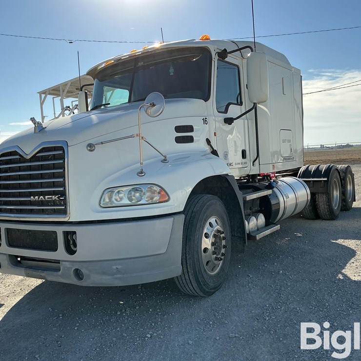 2014 Mack CXU613 T/A Truck Tractor