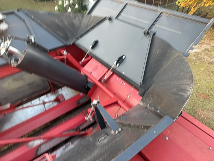 2018-case-ih-8240-image-83