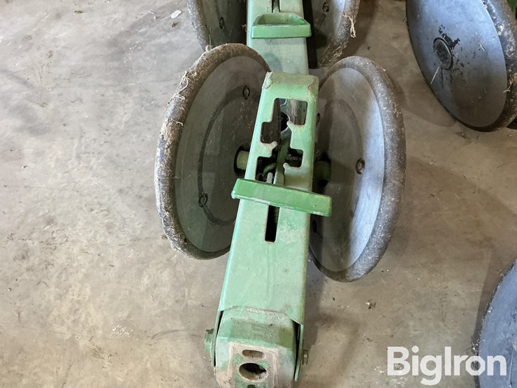 john-deere-7200-image-9