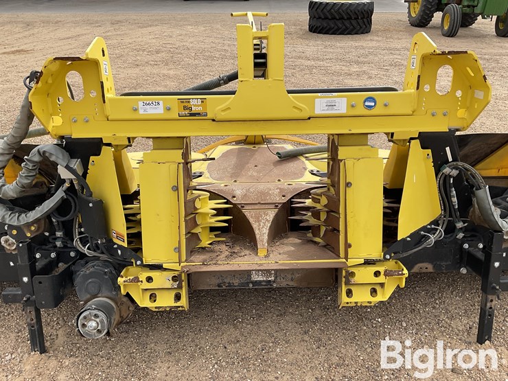 2023-john-deere-772-image-9