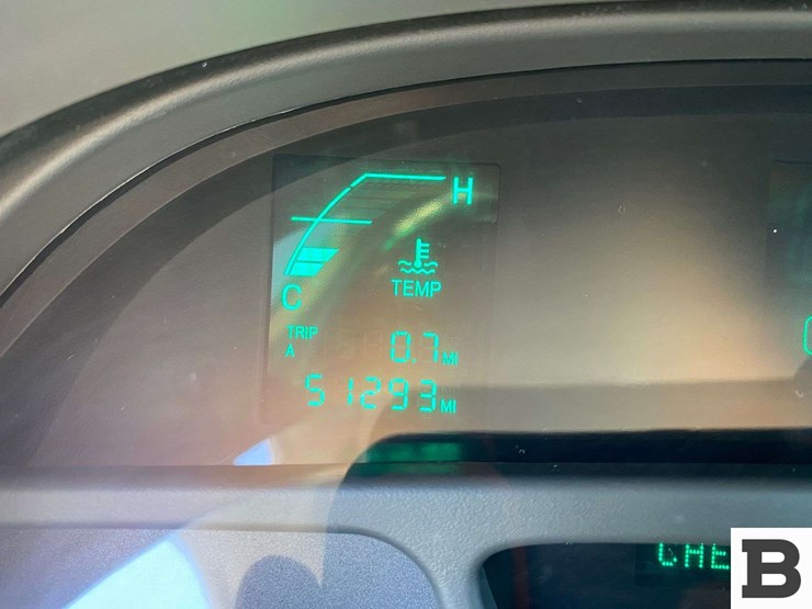 2000-cadillac-deville-sedan-image-37