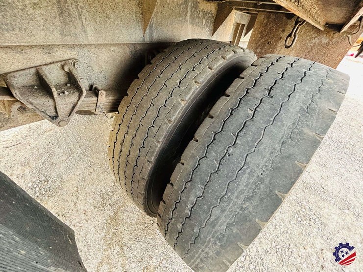 2013-international-durastar-4400-image-53