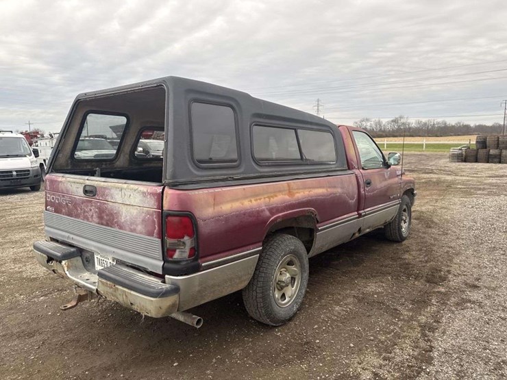 1994-dodge-ram-1500-laramie-slt-image-4