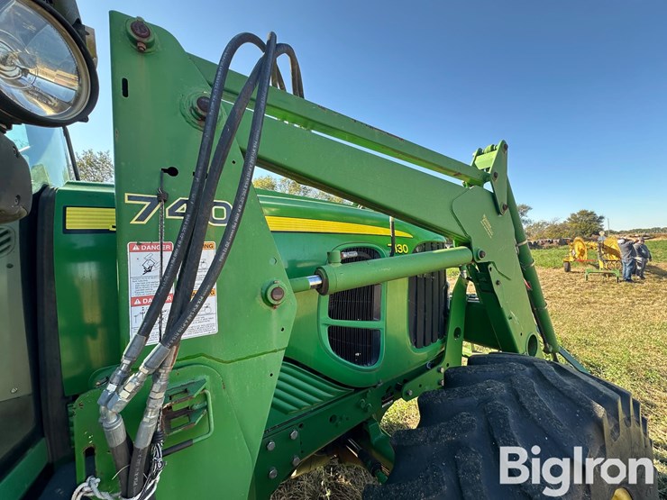 2011-john-deere-7130-image-12