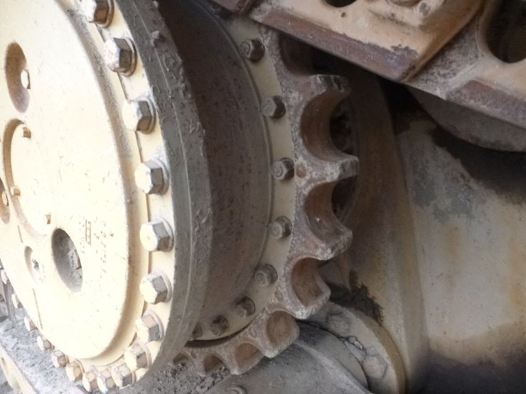 caterpillar-d6h-image-24