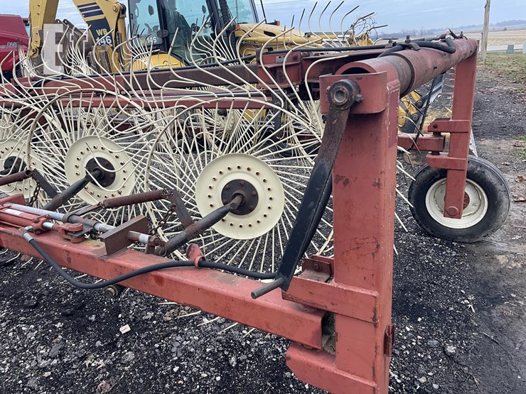 hesston-3983-image-15