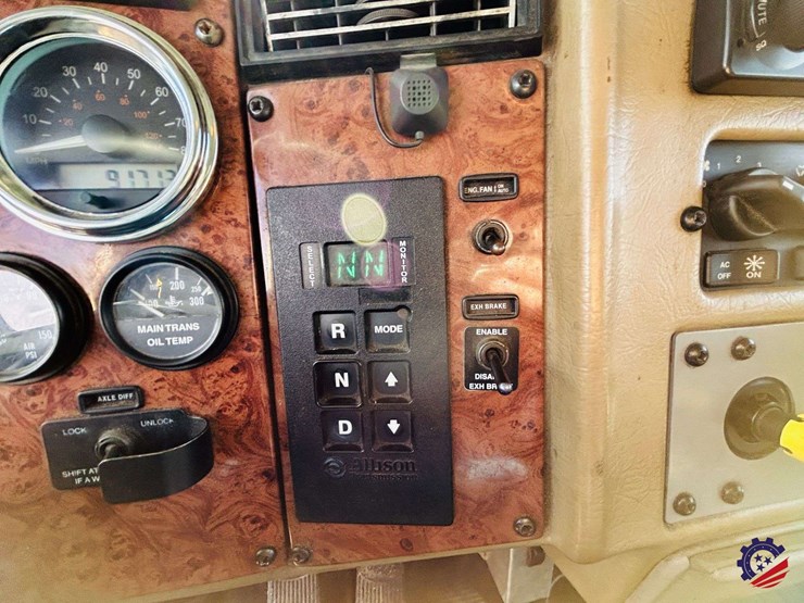 2007-peterbilt-340-image-171