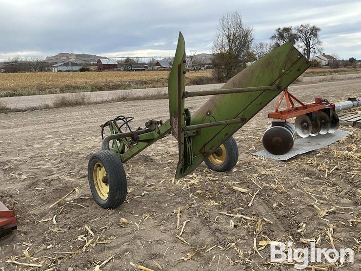 john-deere-12-image-7