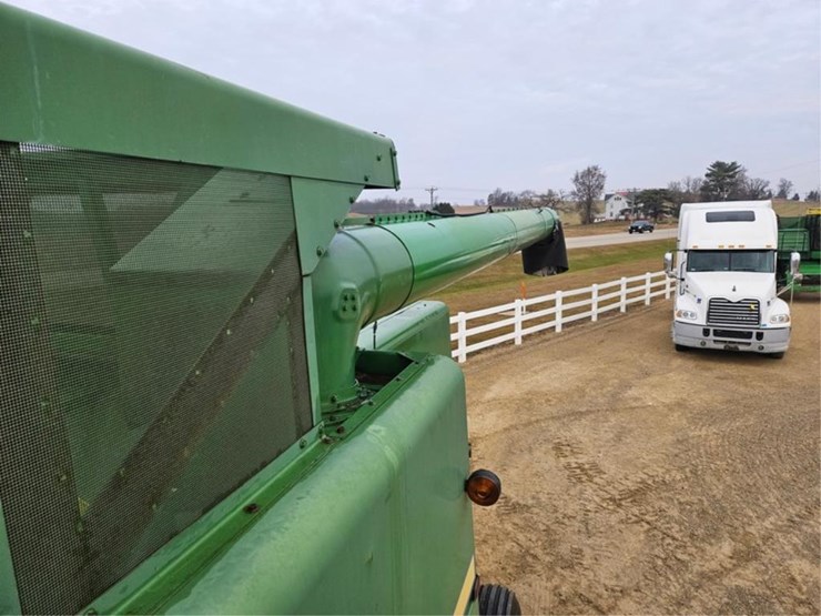 john-deere-8820-image-29