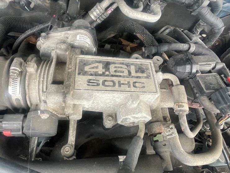 2004-ford-explorer-image-68