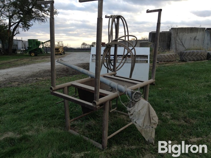 seed-bag-unloader-chute-w/-4"/10'-auger-image-3