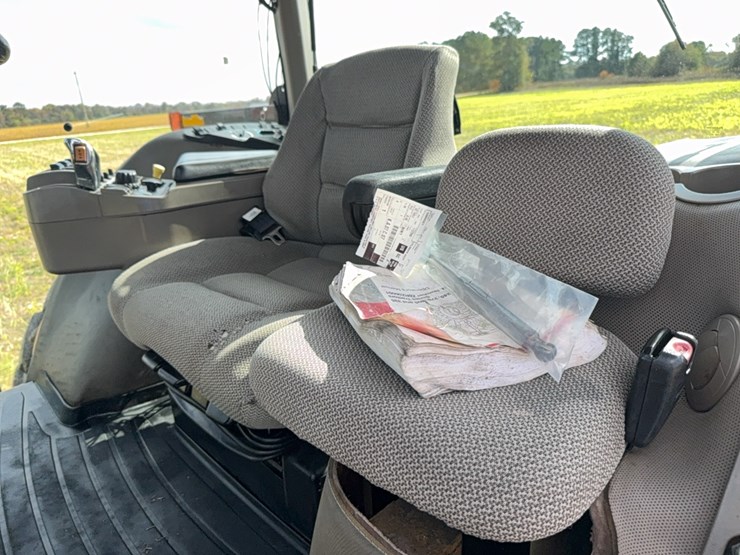 case-ih-magnum-335-image-55