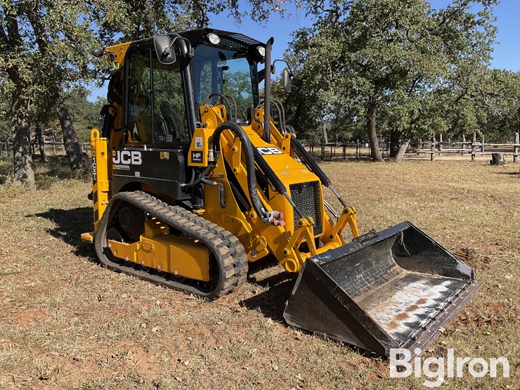 2020-jcb-1cxt-image-3