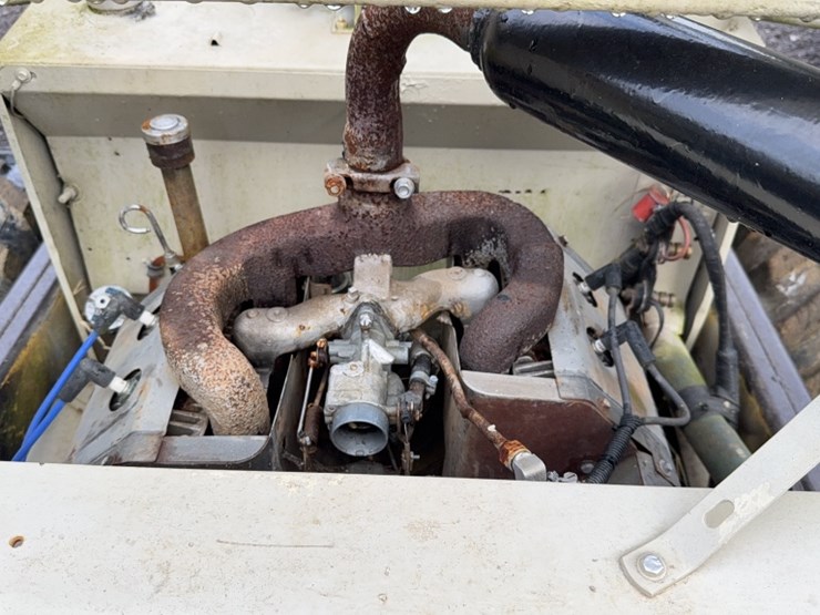 new-holland-l35-image-10