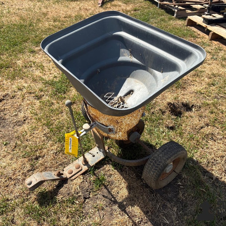 Pull-Type Yard Spreader