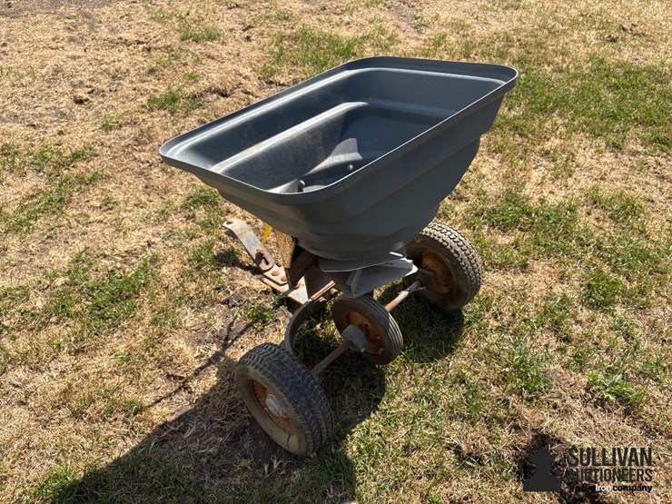 pull-type-yard-spreader-image-7