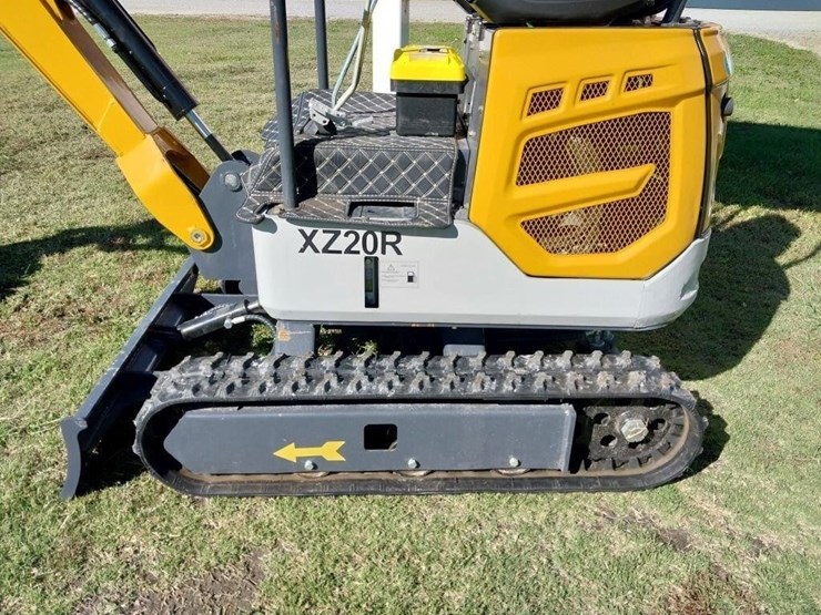 new-cfg-industry-gas-mini-excavator-w/-hyd-thumb-image-9