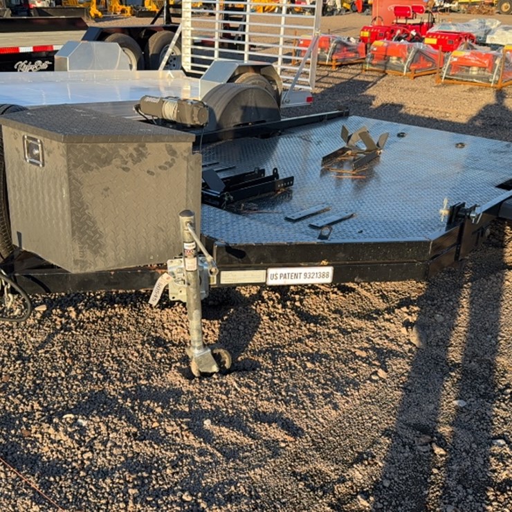 #3002 • Z PRO 6' X 10' KNEELING MOTORCYCLE TRAILER