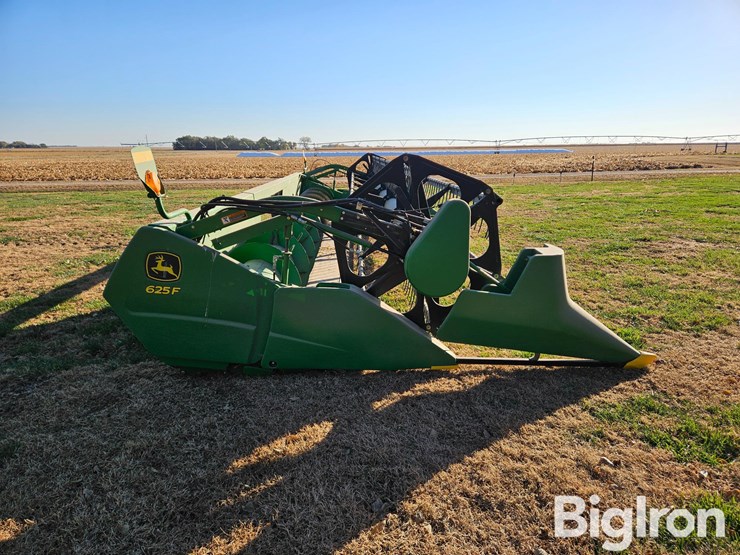 2010-john-deere-625f-image-4