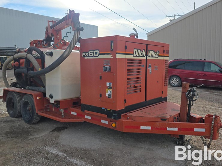 2011-ditch-witch-fx60-image-3