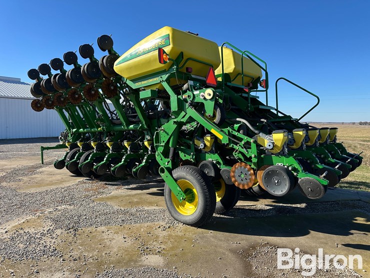 2010-john-deere-1790-ccs-image-7