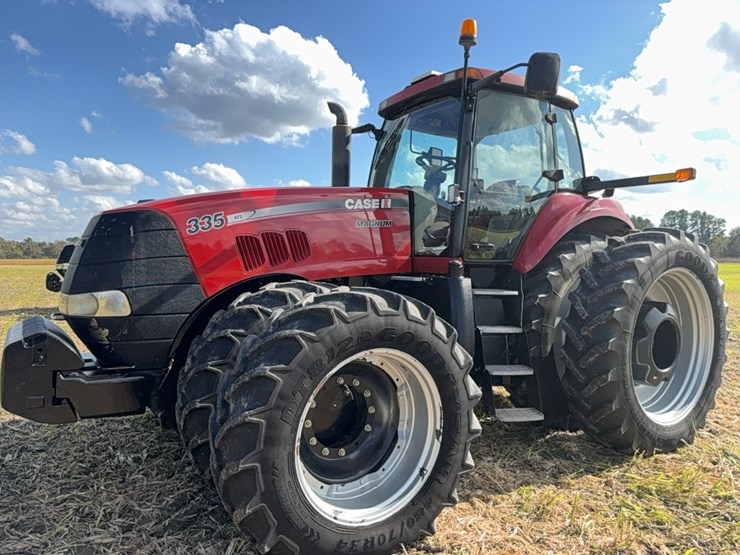 case-ih-magnum-335-image-1