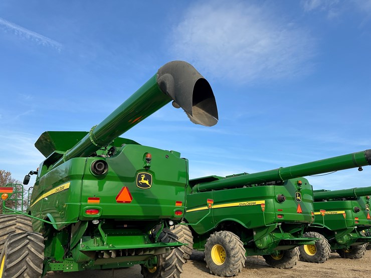 2015-john-deere-s680-image-19