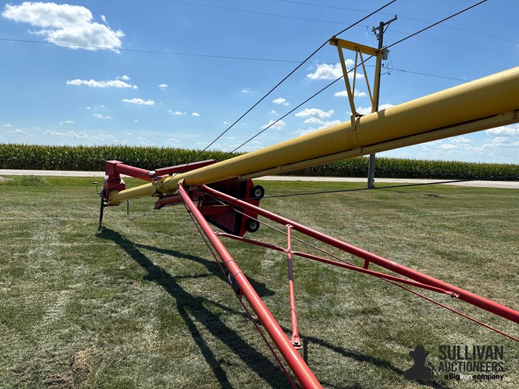 westfield-mk80-61-8"x61'-swing-away-auger-image-14