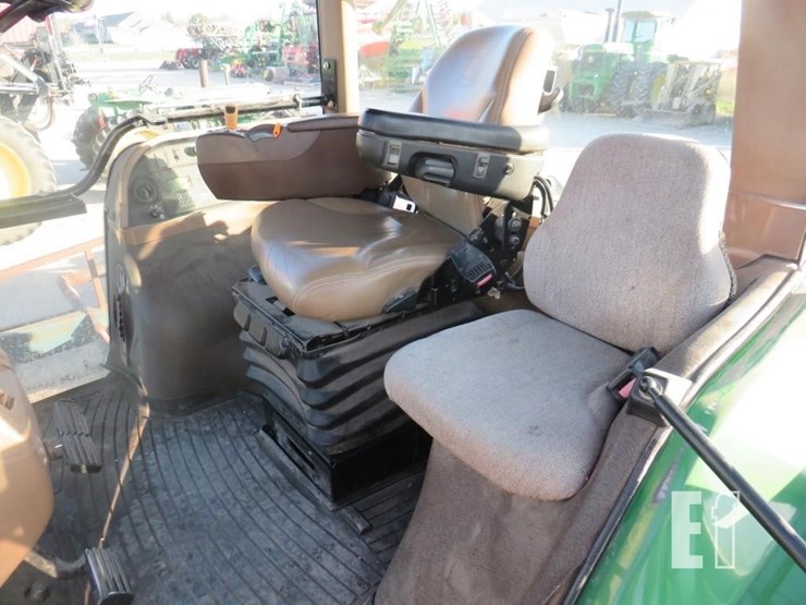 2006-john-deere-8330-image-19