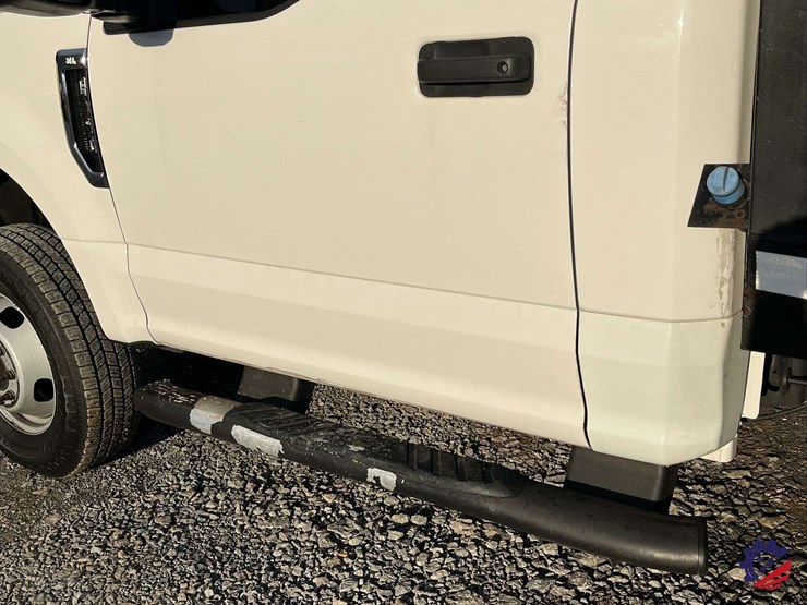 2019-ford-f350-xl-image-20