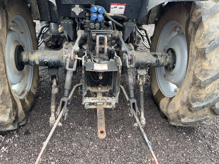 massey-ferguson-2220-image-10