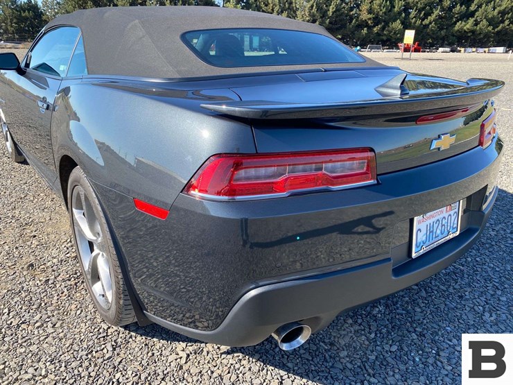 2014-chevrolet-camaro-ss-convertible-image-17