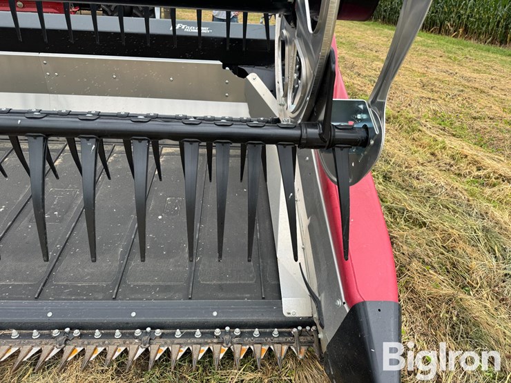 2024-case-ih-30-image-16