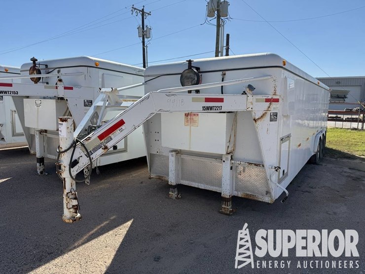 (x)-(3-4)-2015-w-w-trailer-mfg-28'l-3-axle-enclos...-image-1