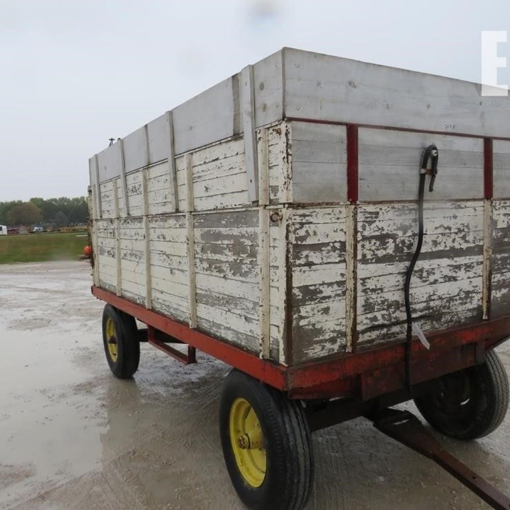 BARGE BOX WAGON W/ GEAR AND HOIST 229