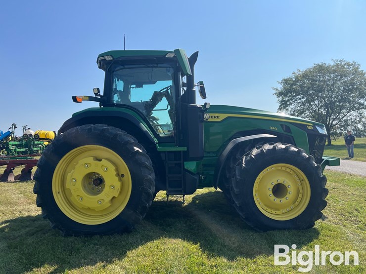 2020-john-deere-8r-340-image-4