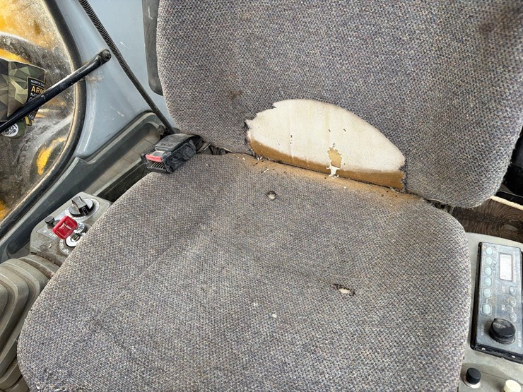 deere-160-lc-image-34