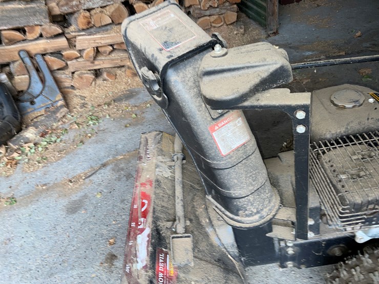 #1417-•-snow-devil-snowblower-(independence,-wi)-image-12