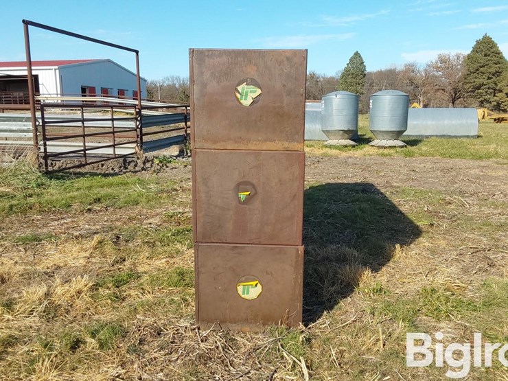 prairie-products-12'-metal-feed-bunks-image-6