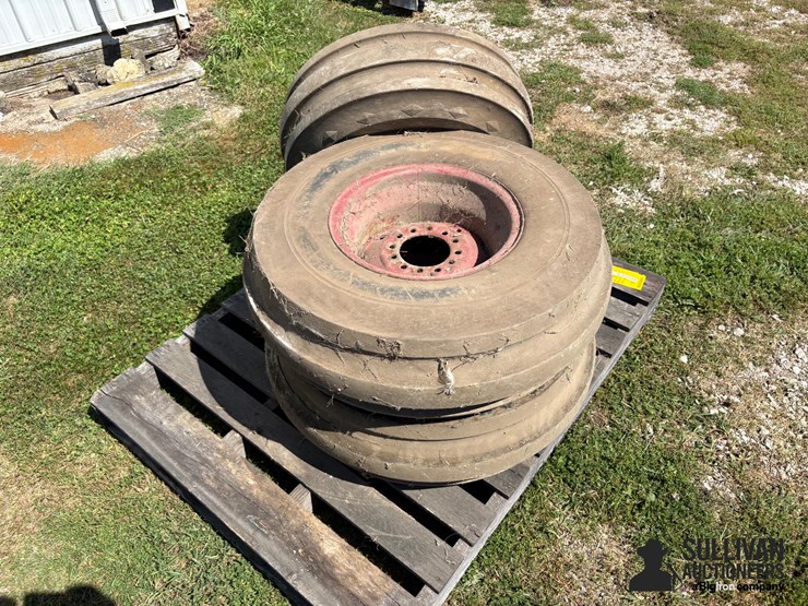 9.5l-15-tires-on-6x6-bolt-rims-image-5